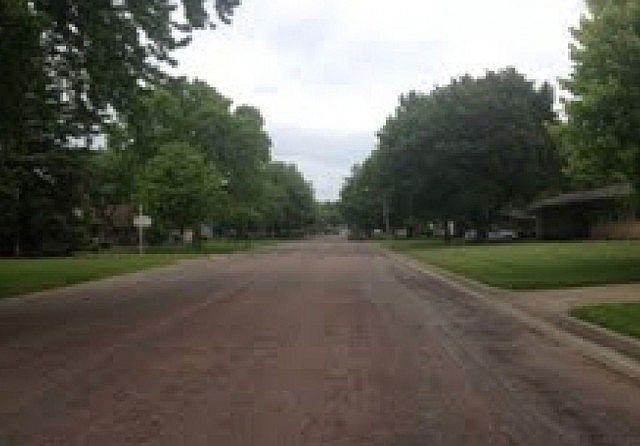 2nd image of 104 Sunset Ave N