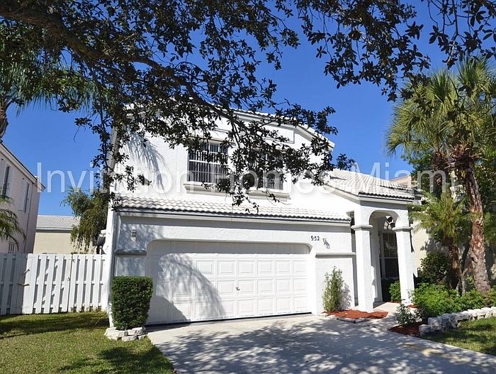 1st image of 952 NW 155th Ter