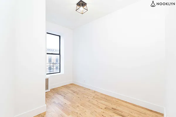 Rented by Nooklyn NYC LLC | media 24