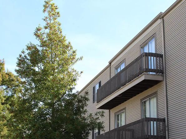 Covington Square | 4828 Zenith St, Metairie, LA