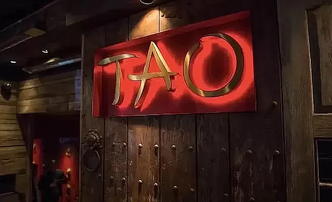 Rented by Douglas Elliman | media 25