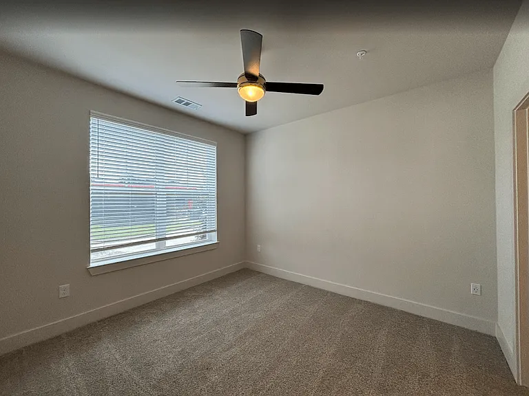 District on the Etowah Apartments — Photo 1408