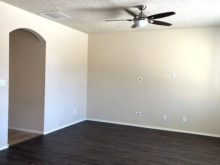 3806 Dynamite Rd NE — Photo 11