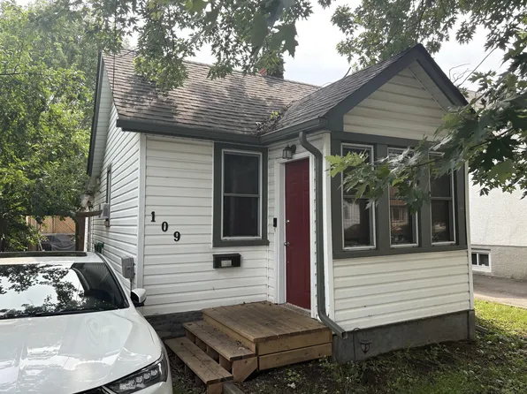 109 Algonquin Ave S, Thunder Bay, ON P7B 4S8