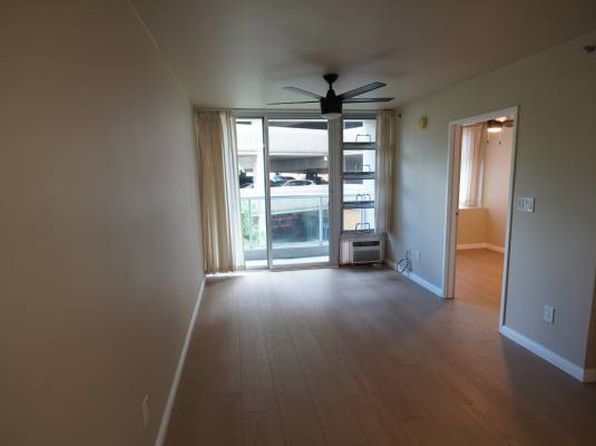 1448 Young St APT 210