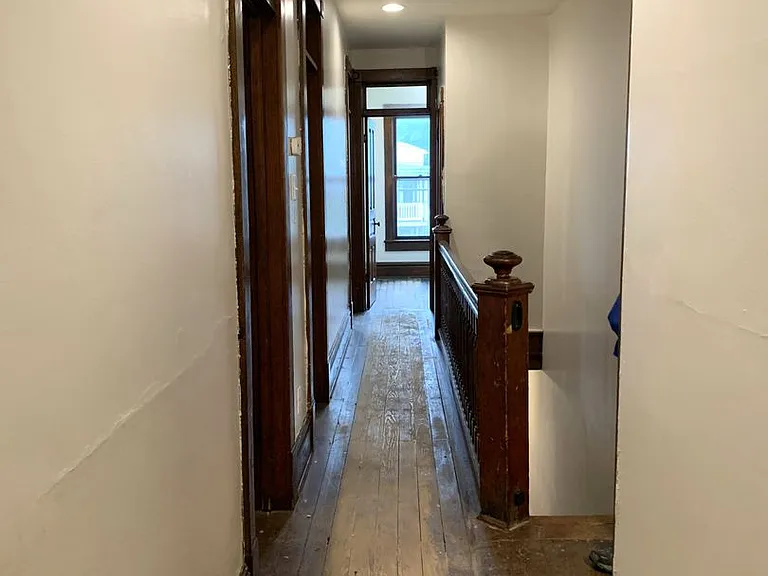 577 Lincoln Way E — Photo 22