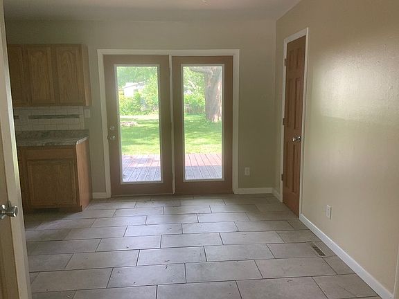 5th image of 803 S 17th St