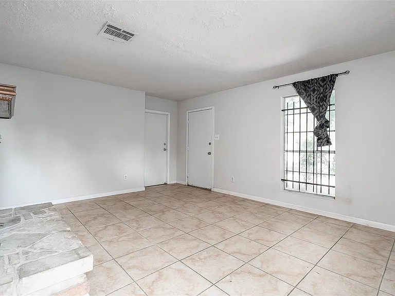 5411 Ingomar Way — Photo 8