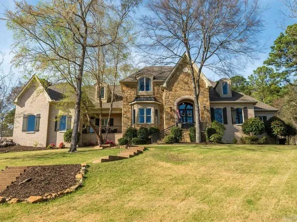 302 Oak Shores Cir, Hot Springs, AR 71913