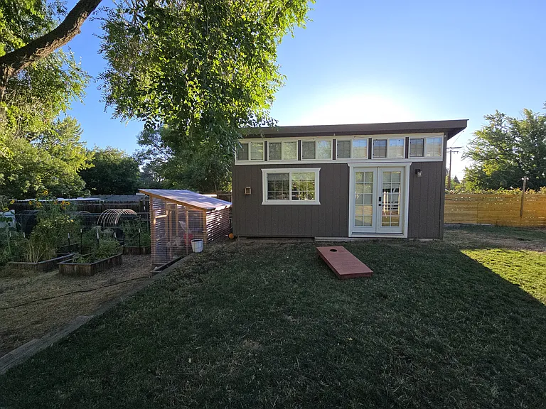 2116 Crestbrook Rd — Photo 22