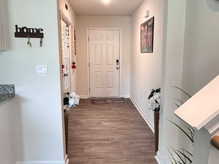 3612 Drafton Dr — Photo 2