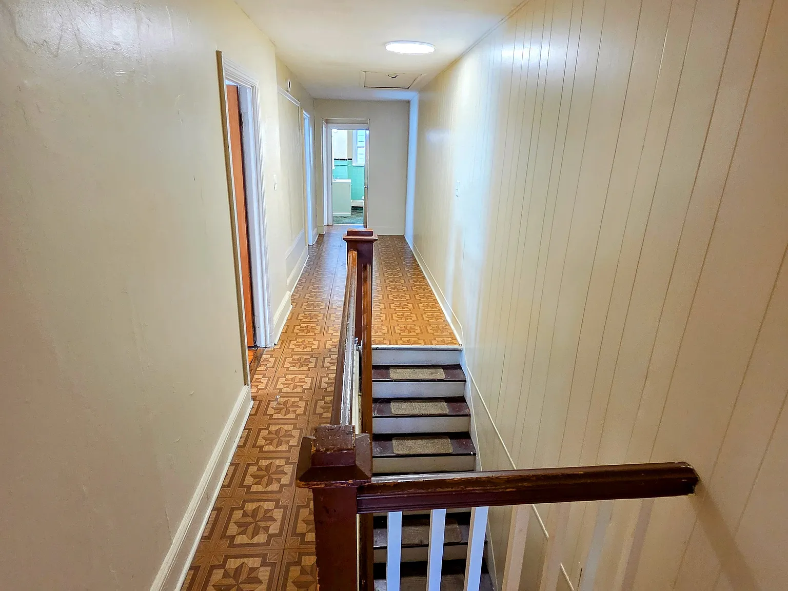 2 bed, 805 sqft, $1,600 — Photo 2