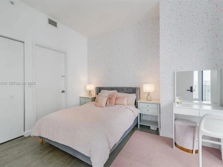 45 SW 9th St #4108 — Photo 13