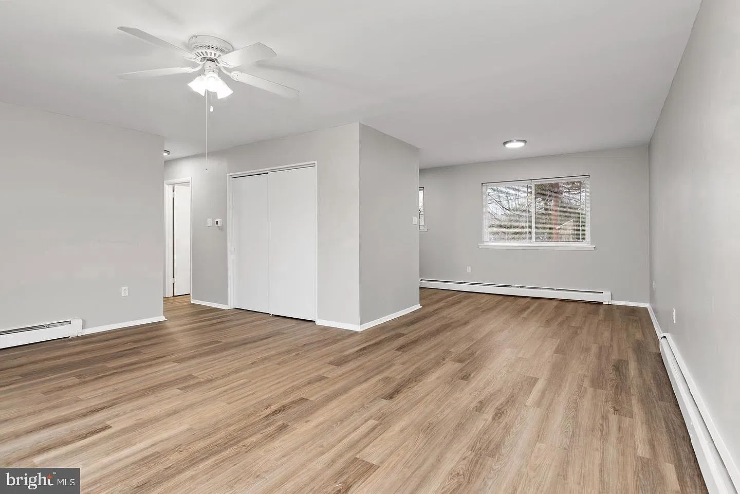 2 bed, 1.0 bath, 900 sqft, $1,195 — Photo 4