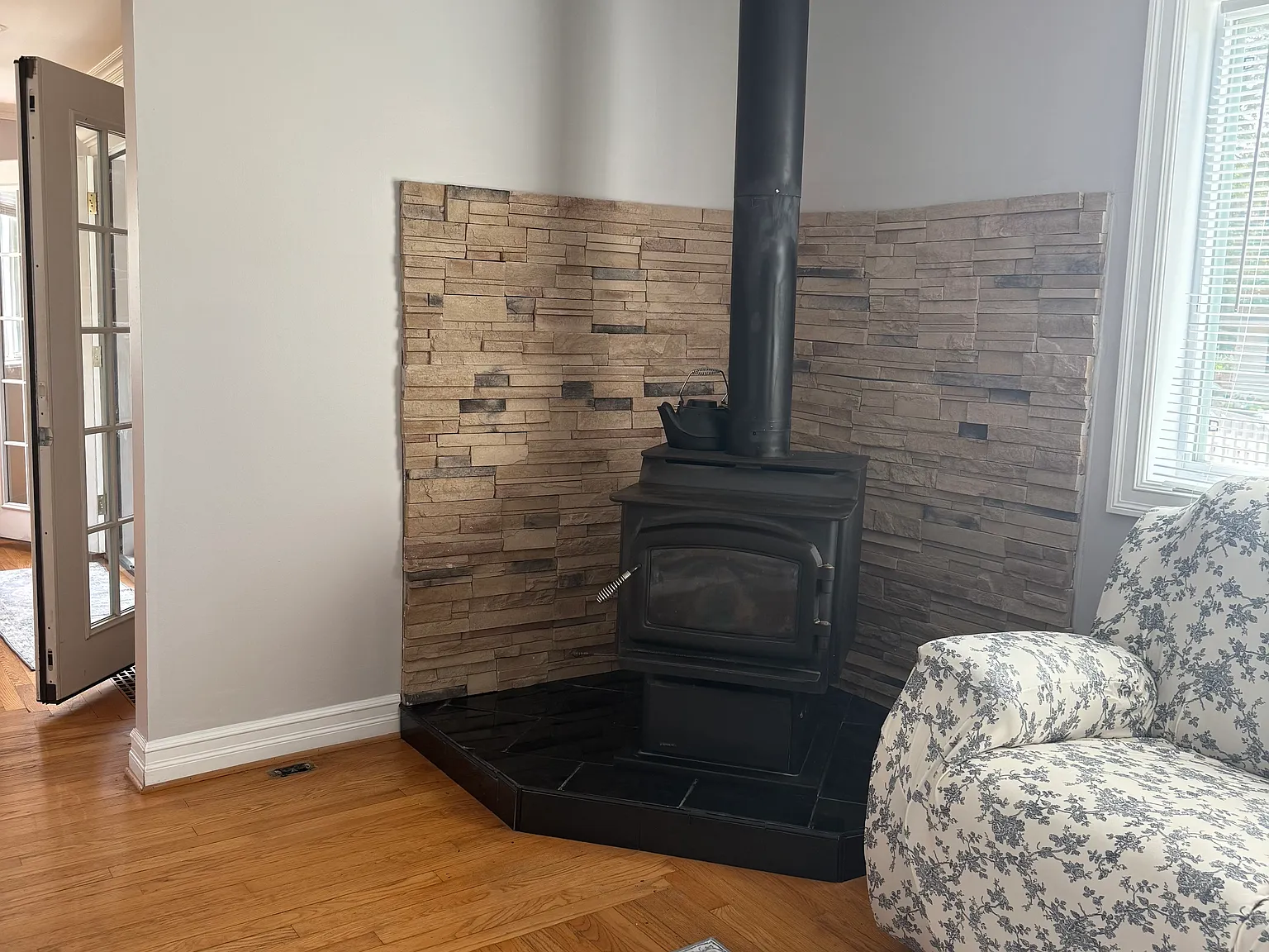 2 bed, 1343 sqft, $2,500 — Photo 4