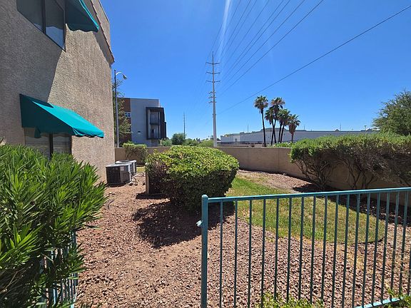 4th image of 4380 Woodpine Dr Unit 106