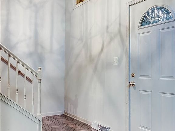 2nd image of 3351 Ramblewood Ln