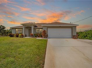 3020 62nd St W, Lehigh Acres, FL 33971