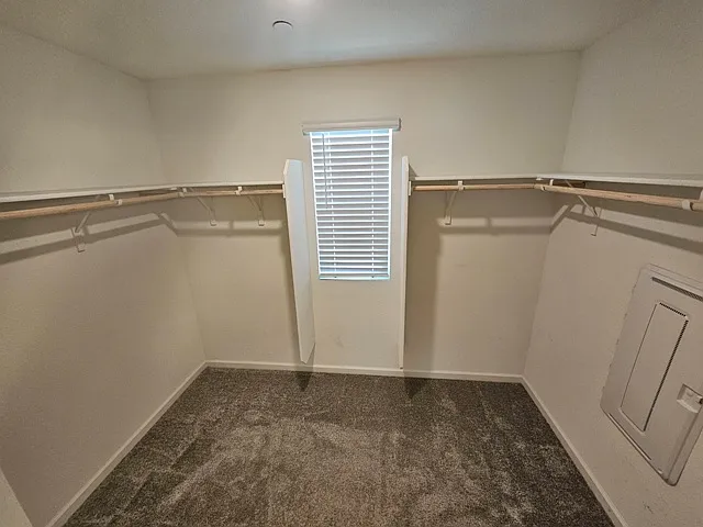 3 bed, 2.5 bath, 1859 sqft, $3,100 — Photo 3