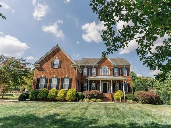 8341 Carly Ln, Mint Hill, NC 28227