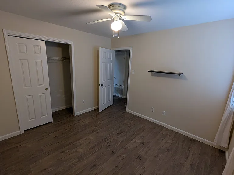 313 Tudor House Rd — Photo 13