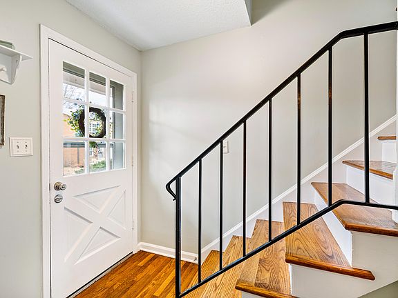 4th image of 400 Davie Rd APT 57