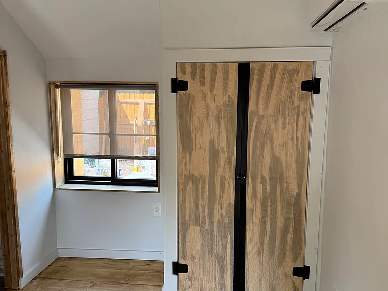 505 Stover St — Photo 5