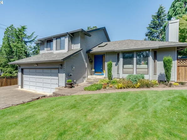 7000 Ridgegate Dr, Gladstone, OR 97027