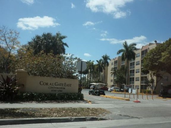 2nd image of 6950 Miami Gardens Dr APT 2-309