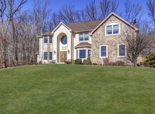 66 Brandywine Rise, Green Brook, NJ 08812
