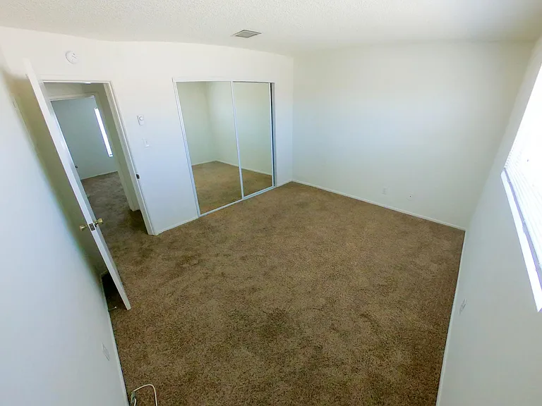 127 6th St #2 — Photo 5