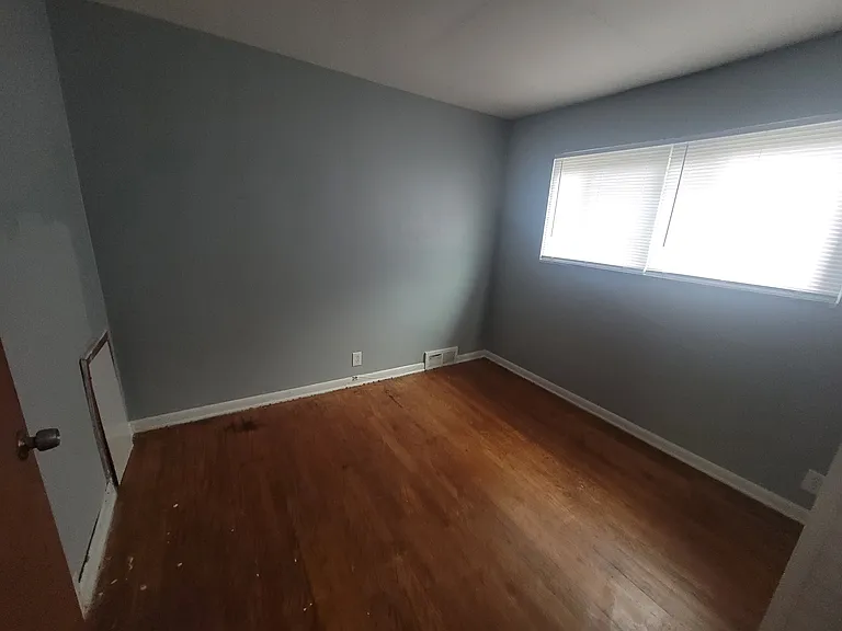 12603 Chelsea St #1-2 — Photo 5