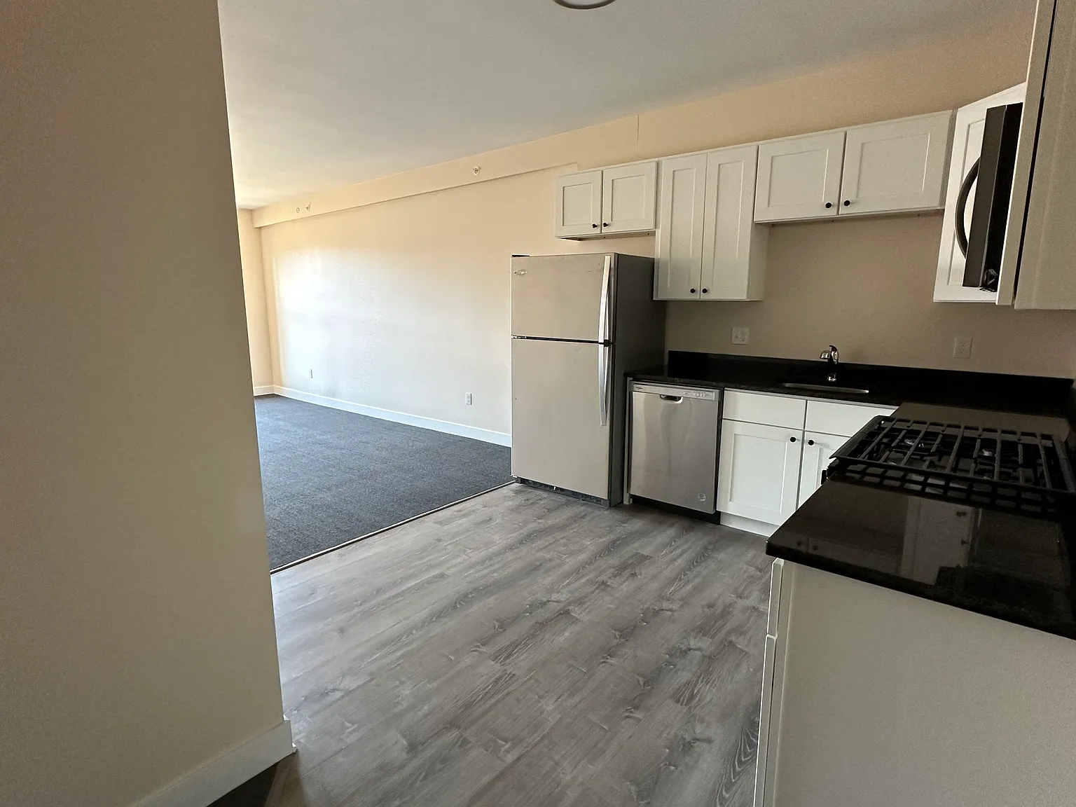 1 bed, $1,900 — Photo 2