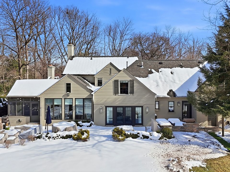 2nd image of 4200 N Pennsylvania St