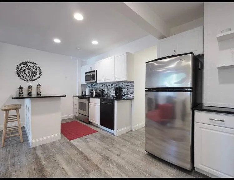 609 Massachusetts Ave NE #A — Photo 9