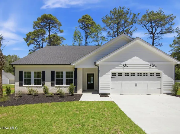 470 Oakwood Drive NW, Calabash, NC 28467