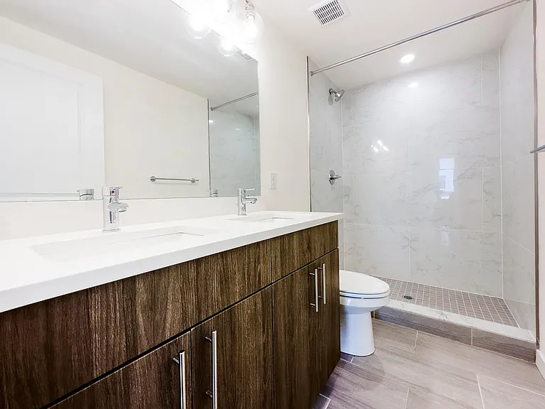 1667 N 5th St #B011 — Photo 19