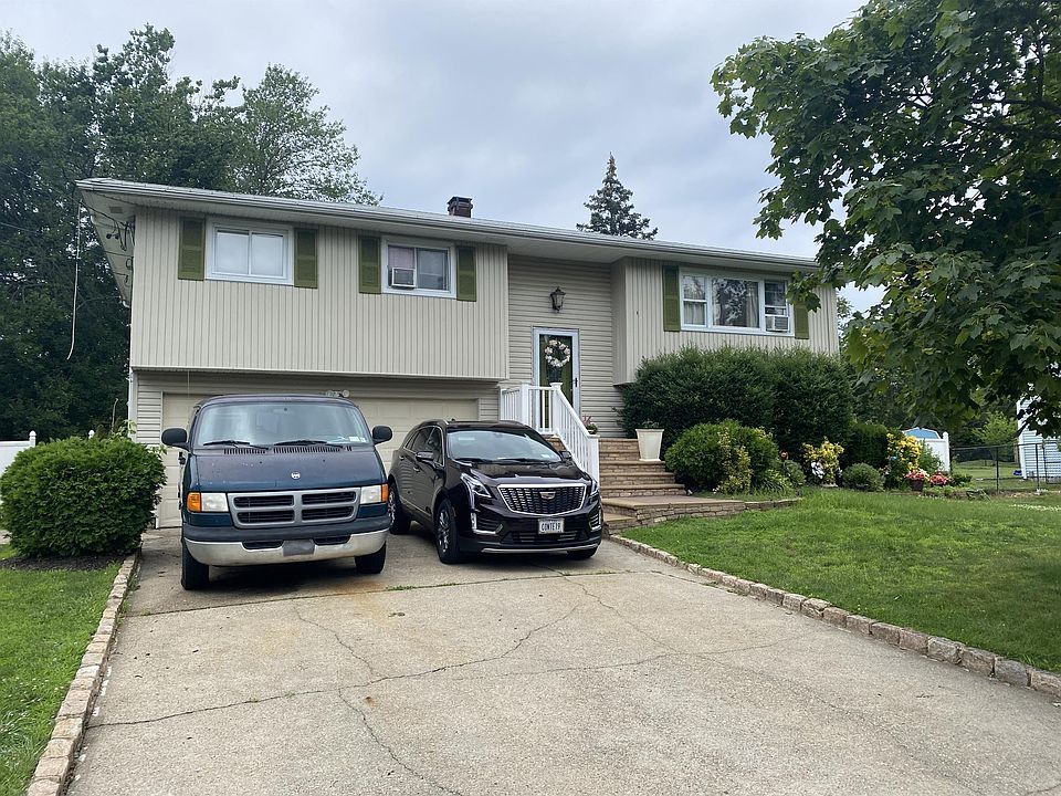 1st image of 38 Barbara Ave