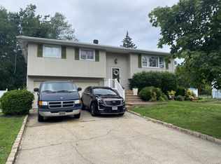 38 Barbara Ave, Pt Jefferson Station, NY 11776