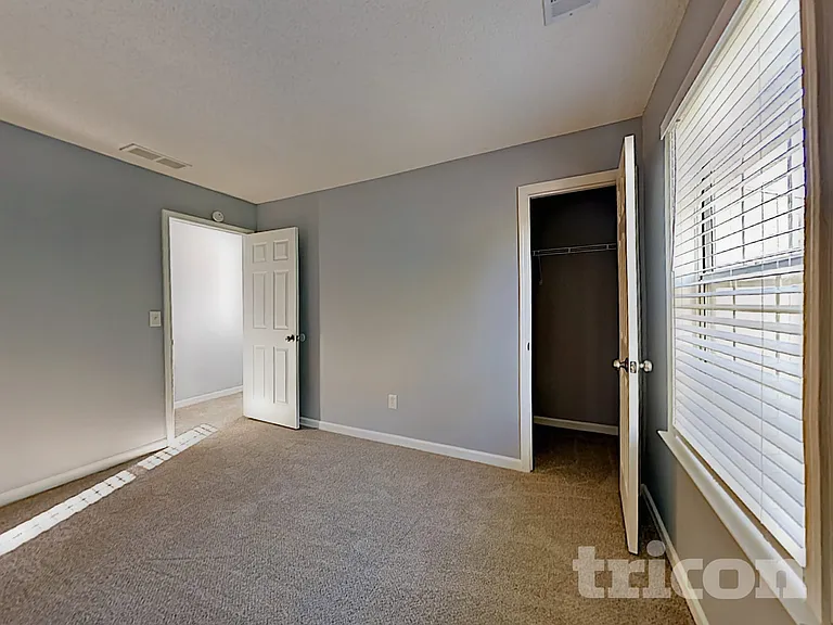 1089 Dunedin Trl — Photo 16