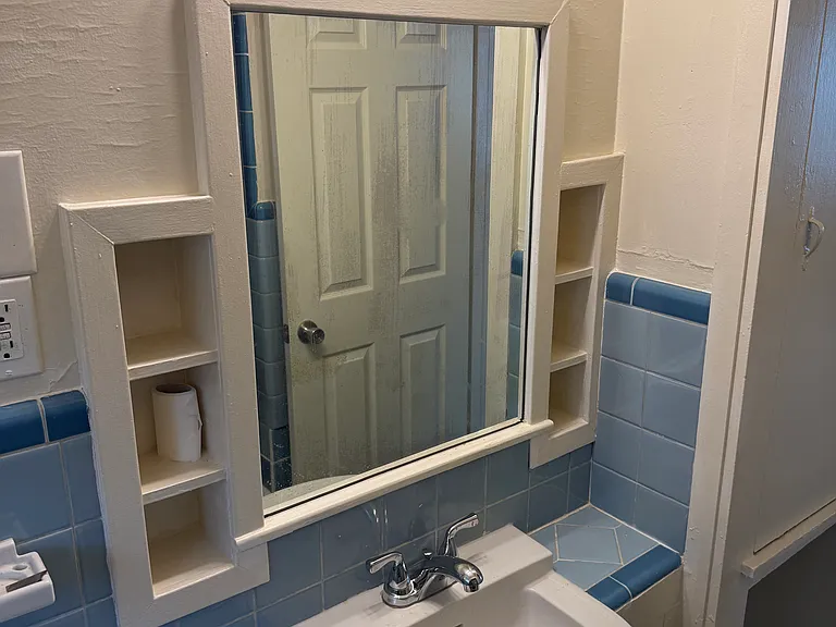 5823 Cantrell Rd — Photo 18