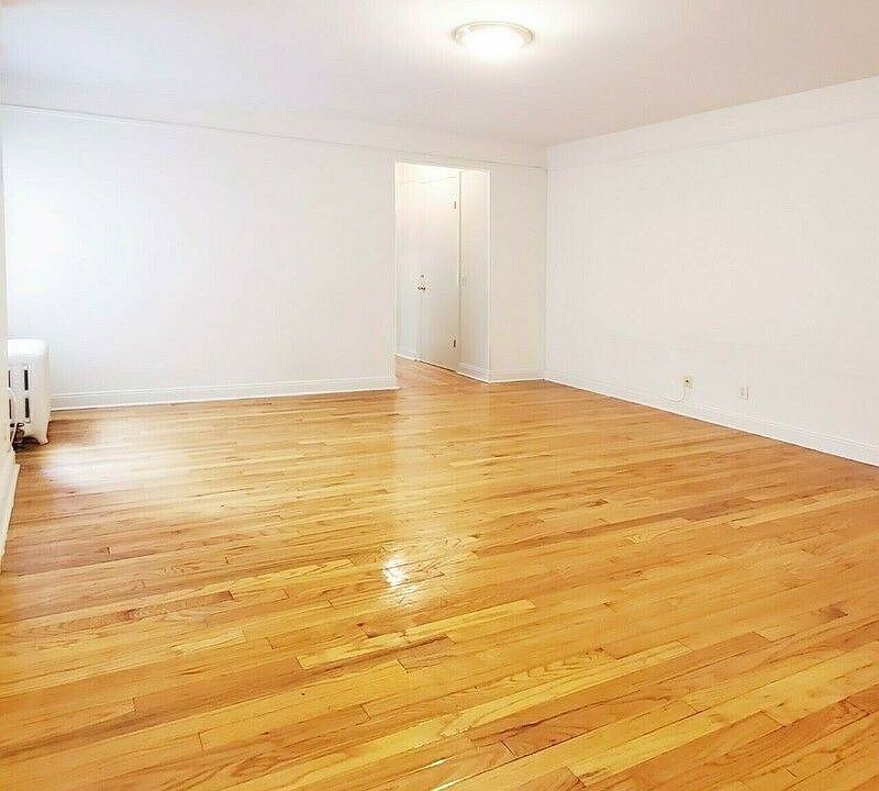 1st image of 115 W 16th St #231