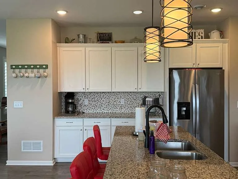 9214 Kaiser Cir NE — Photo 5