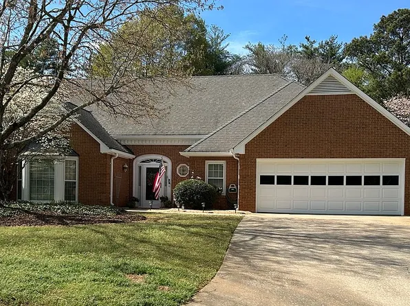 220 Stepping Stone Dr, Alpharetta, GA 30004