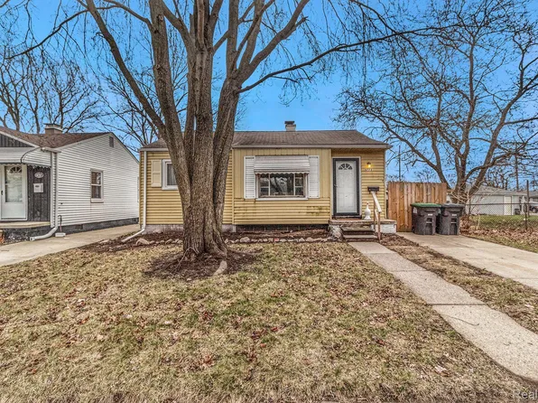 6773 Cornell St, Taylor, MI 48180