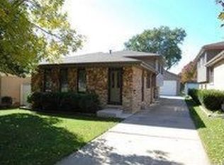 610 Houston St, Lemont, IL 60439