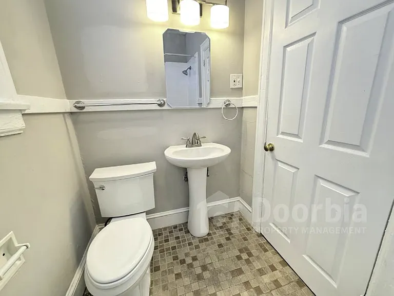 975 Willow Branch Ave #3 — Photo 10