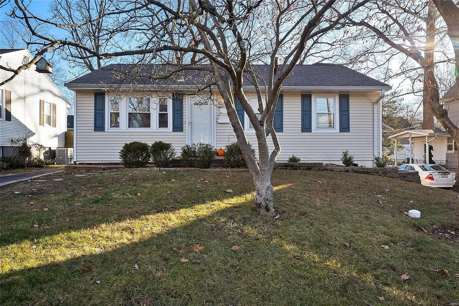 216 Wilson Ave photo 1