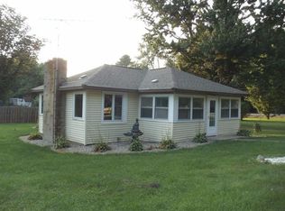 7968 N Willow Ln, New Carlisle, IN 46552