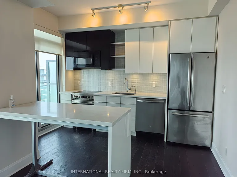 33 Shore Breeze Dr #1608 — Photo 3